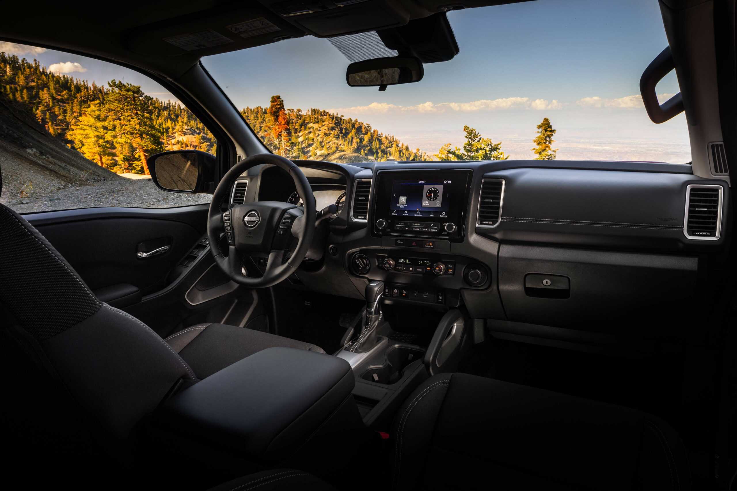 2024 Nissan Frontier Interior 2024 Nissan Frontier Interior