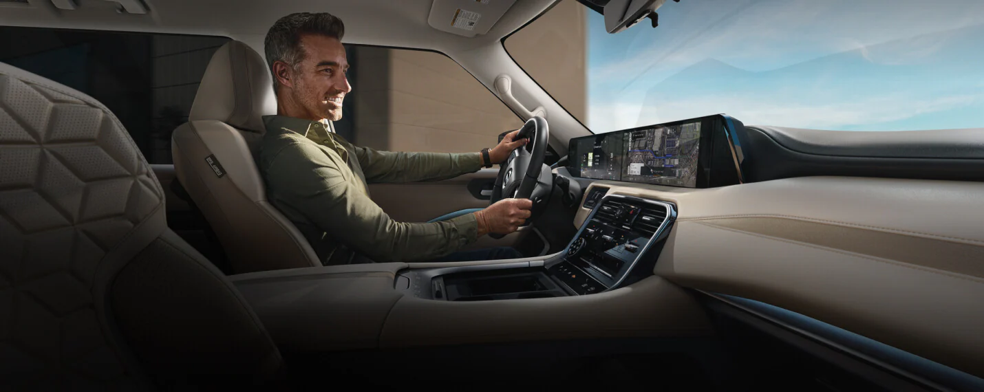 2025-nissan-armada-interior-driver-showcasing-dashboard-console